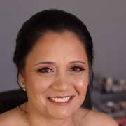 Vânia Maio - Vila do Conde - Hairdressers and Makeup Artists