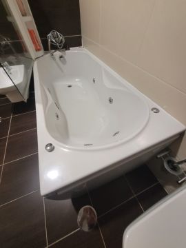 Técnico (Reparação de Jacuzzi e Spa) - Casa