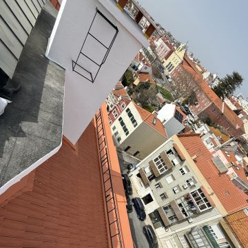 Cubo alpinismo - Almada - Colocação de Rodapés
