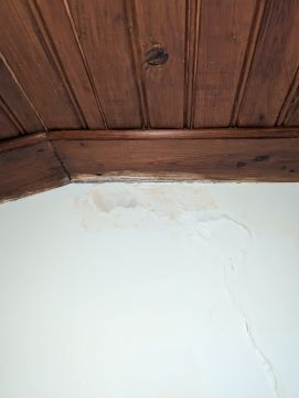 Roof Installation Professional