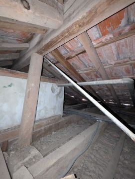 Roof Installation Professional