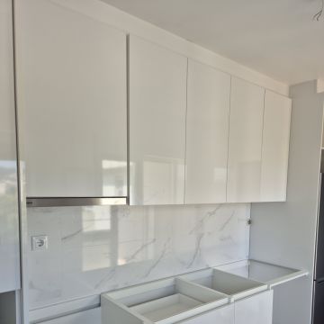 Henrique - Coimbra - Cabinet Refacing