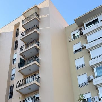 Cubo alpinismo - Almada - Construção Civil