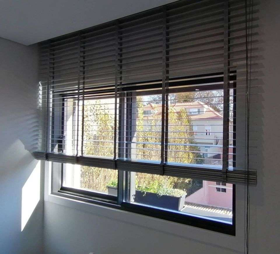 CORTINAS - CALHAS - ESTORES - SOFAS - ESTOFO - Gondomar - Dachrinnen