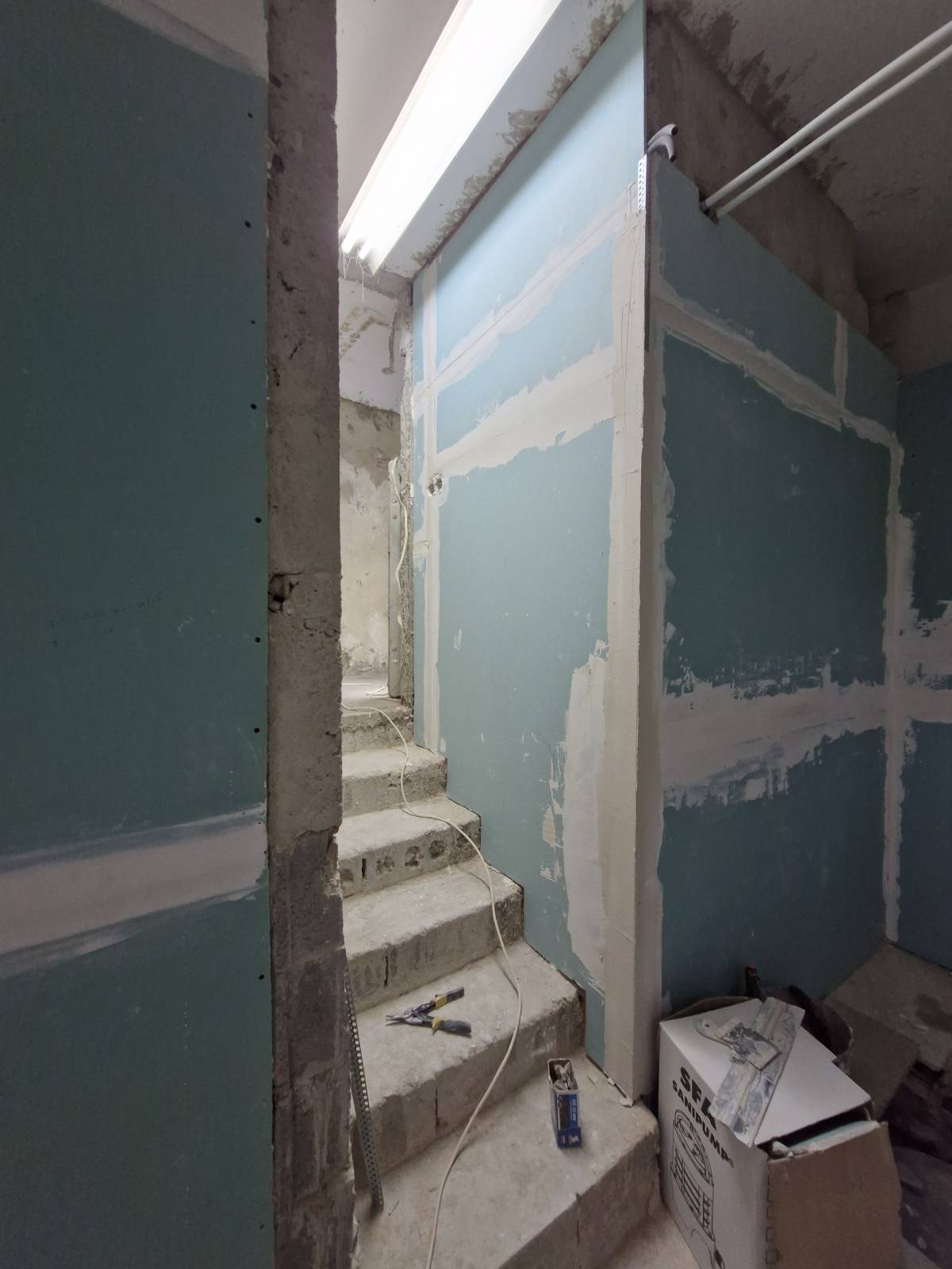 MJ_remodelações - Almada - Adición de pared interior