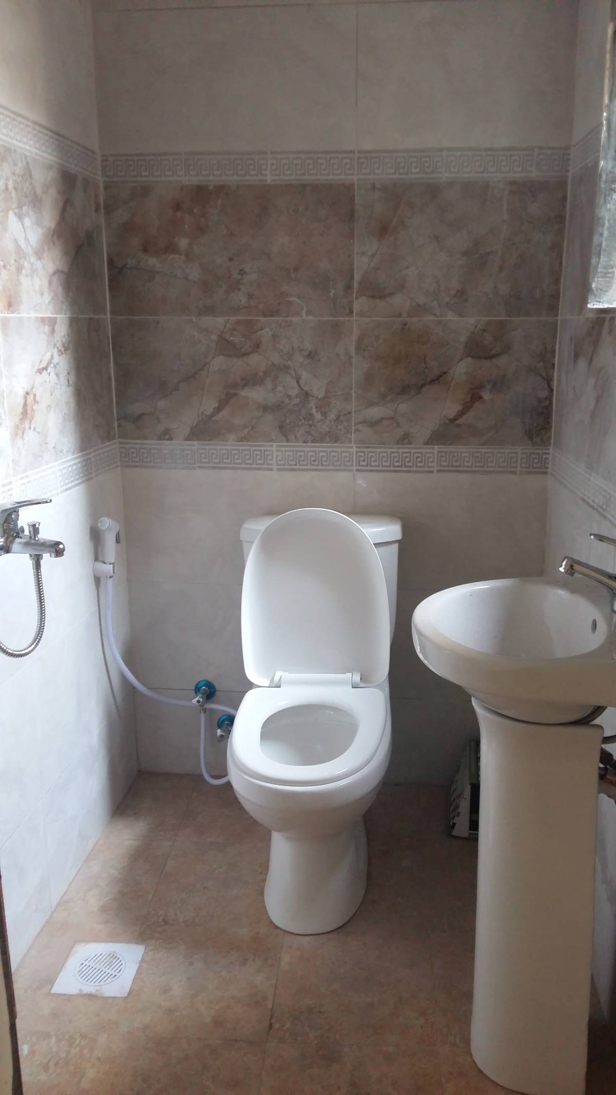 Obras de acabamentos, canalização, instalações electrónica - Lisboa - Remodelação de Cozinhas