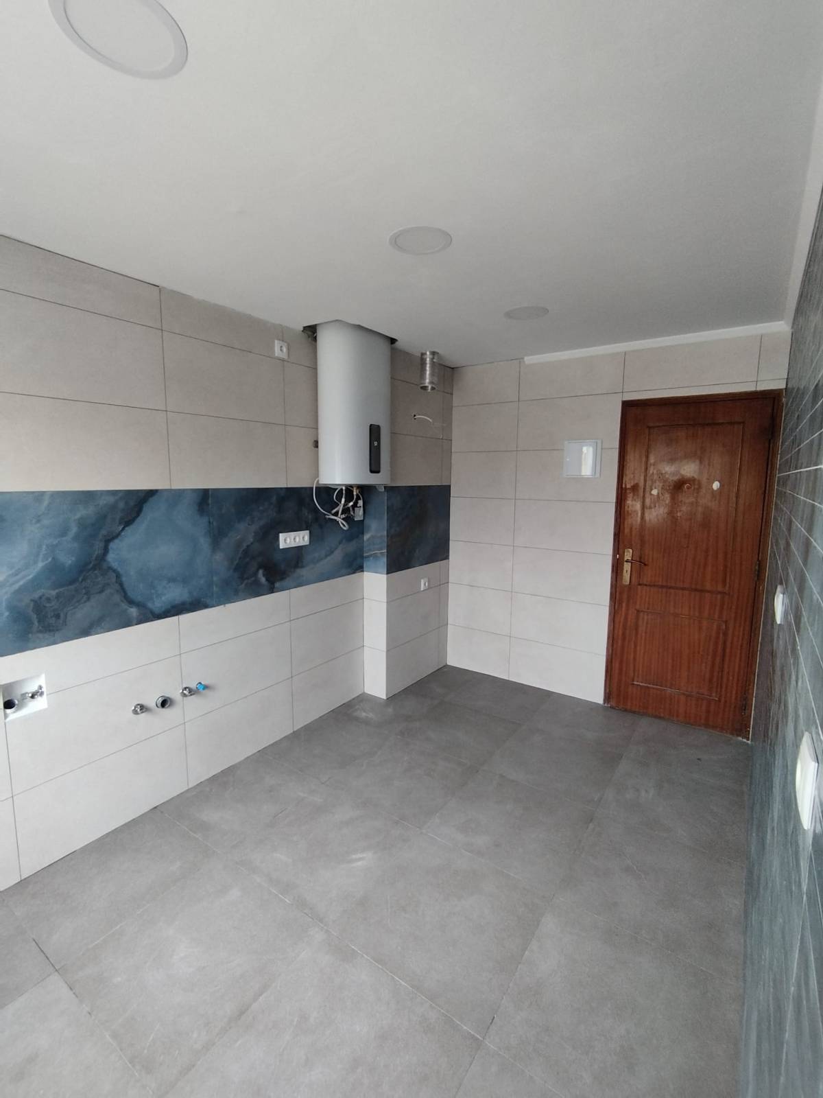 LBP REMODELAÇÃO E CONSTRUÇÃO - Cascais - Instalação de Portas