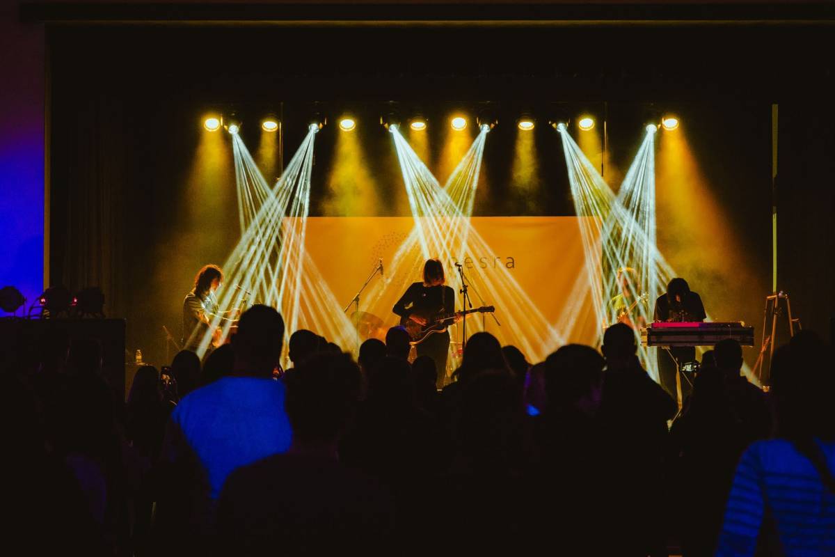 AudioPast - Porto de Mós - Alquiler de equipos de iluminación para eventos