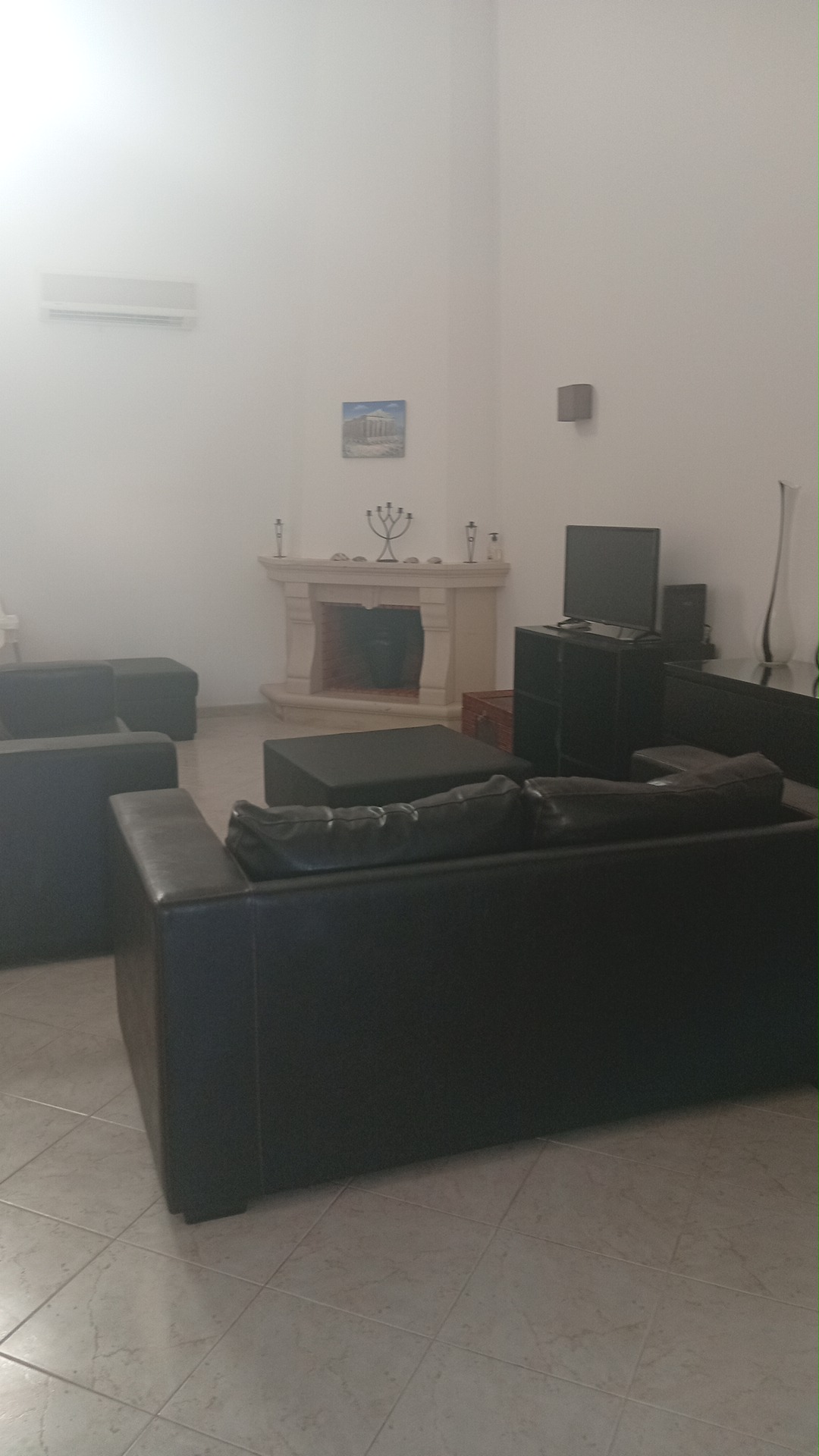 Isa - Silves - Window Blinds Cleaning