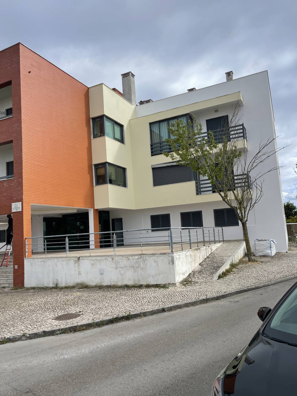 Raphael Giunco - Sintra - Roofing