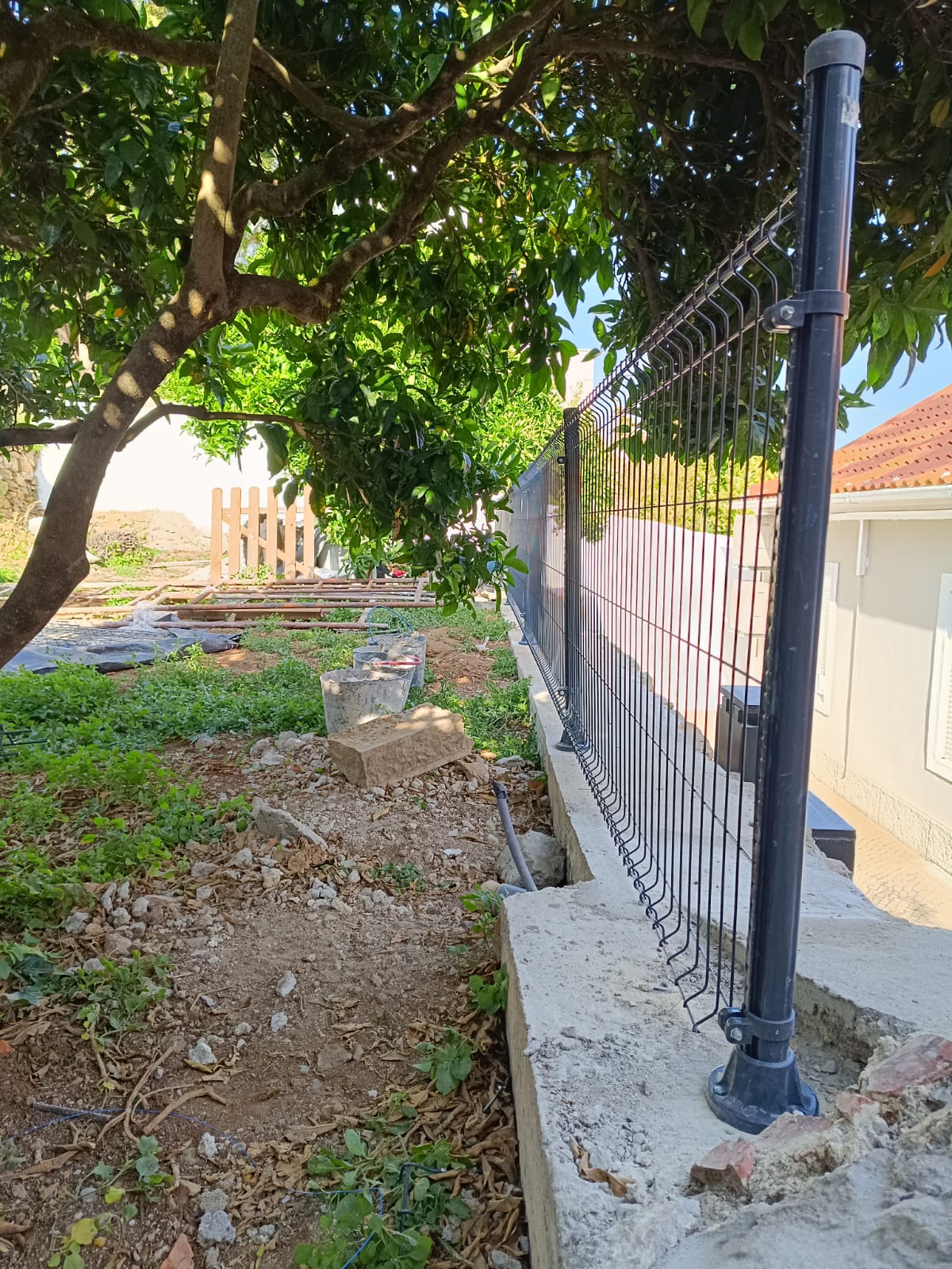 MJ_remodelações - Almada - Instalación de vallas para perros