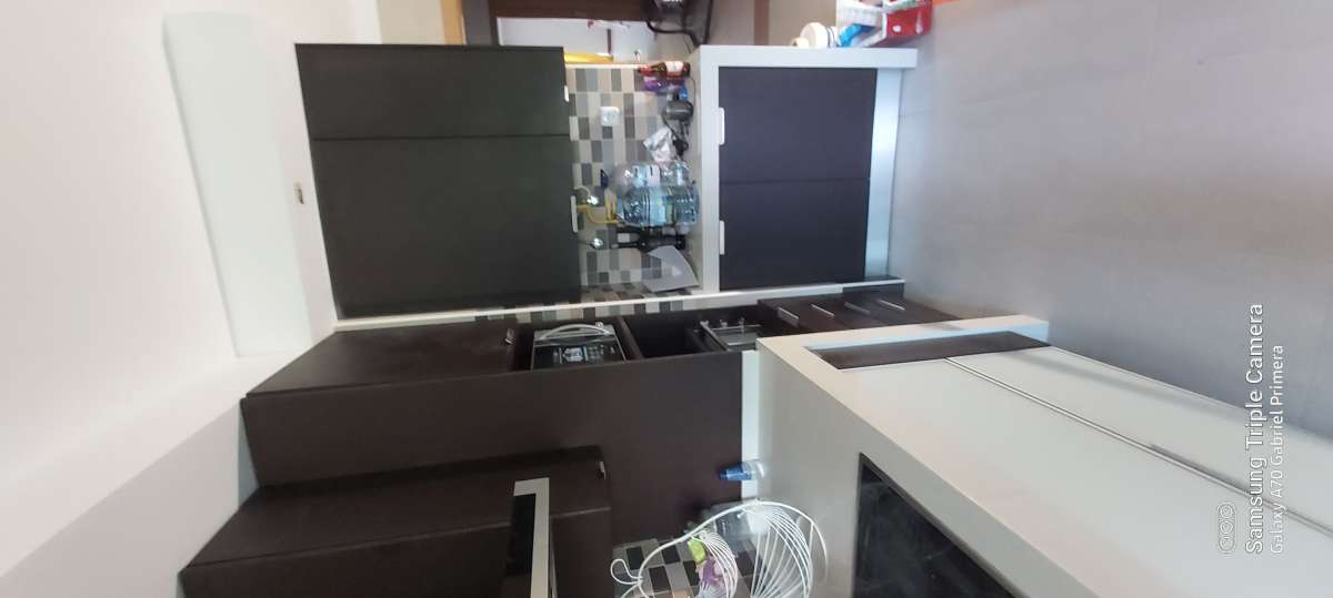 Gabriel Primera - Lisboa - Window Blinds Cleaning