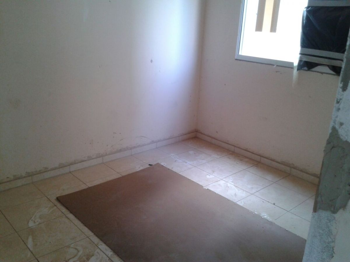 Carlos Diego Sifuente Rodrigues - Leiria - Stucco Application