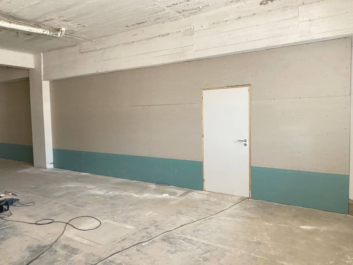 Sou profissional da construção civil com mais de 10 anos de experiência. Atuo em toda a região do Algarve, com sede em Albufeira, prestando serviços d - Silves - Cleaning Out