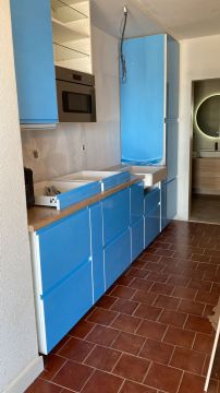Sou profissional da construção civil com mais de 10 anos de experiência. Atuo em toda a região do Algarve, com sede em Albufeira, prestando serviços d - Silves - Vinyl or Linoleum Installation