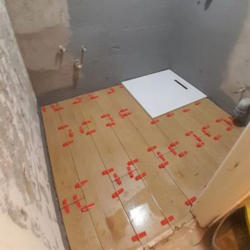 ConstruaMais - Montijo - Revestimento de Parede em Madeira