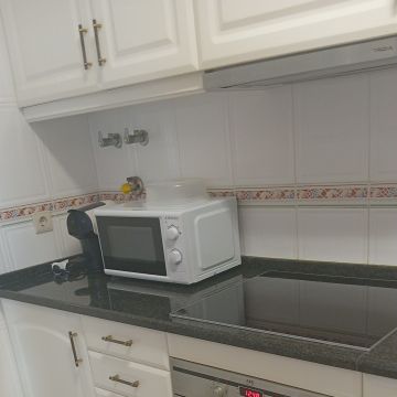 Isa - Silves - Garage Cleaning