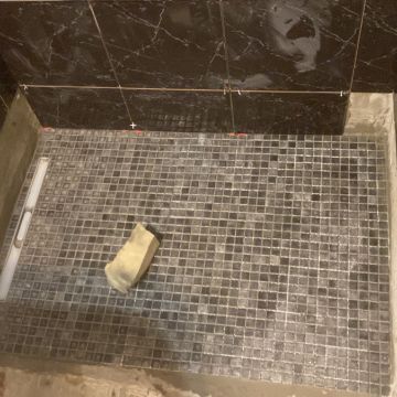 Sou profissional da construção civil com mais de 10 anos de experiência. Atuo em toda a região do Algarve, com sede em Albufeira, prestando serviços d - Silves - Tile Repair