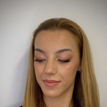 Ana Gi - Vila Nova de Gaia - Event Hair Styling