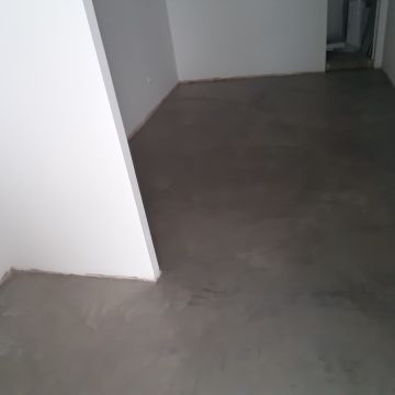 Paulo - Construção e Remodelação - Montijo - Limpeza de Garagem