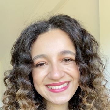 Karine Silva - Viseu - Aulas de Guitarra
