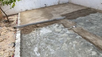 Sou profissional da construção civil com mais de 10 anos de experiência. Atuo em toda a região do Algarve, com sede em Albufeira, prestando serviços d - Silves - Window Blinds Cleaning