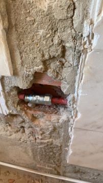 Sou profissional da construção civil com mais de 10 anos de experiência. Atuo em toda a região do Algarve, com sede em Albufeira, prestando serviços d - Silves - Outdoor Plumbing Repair or Maintenance