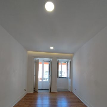 LBP REMODELAÇÃO E CONSTRUÇÃO - Cascais - Instalação de Pavimento Flutuante