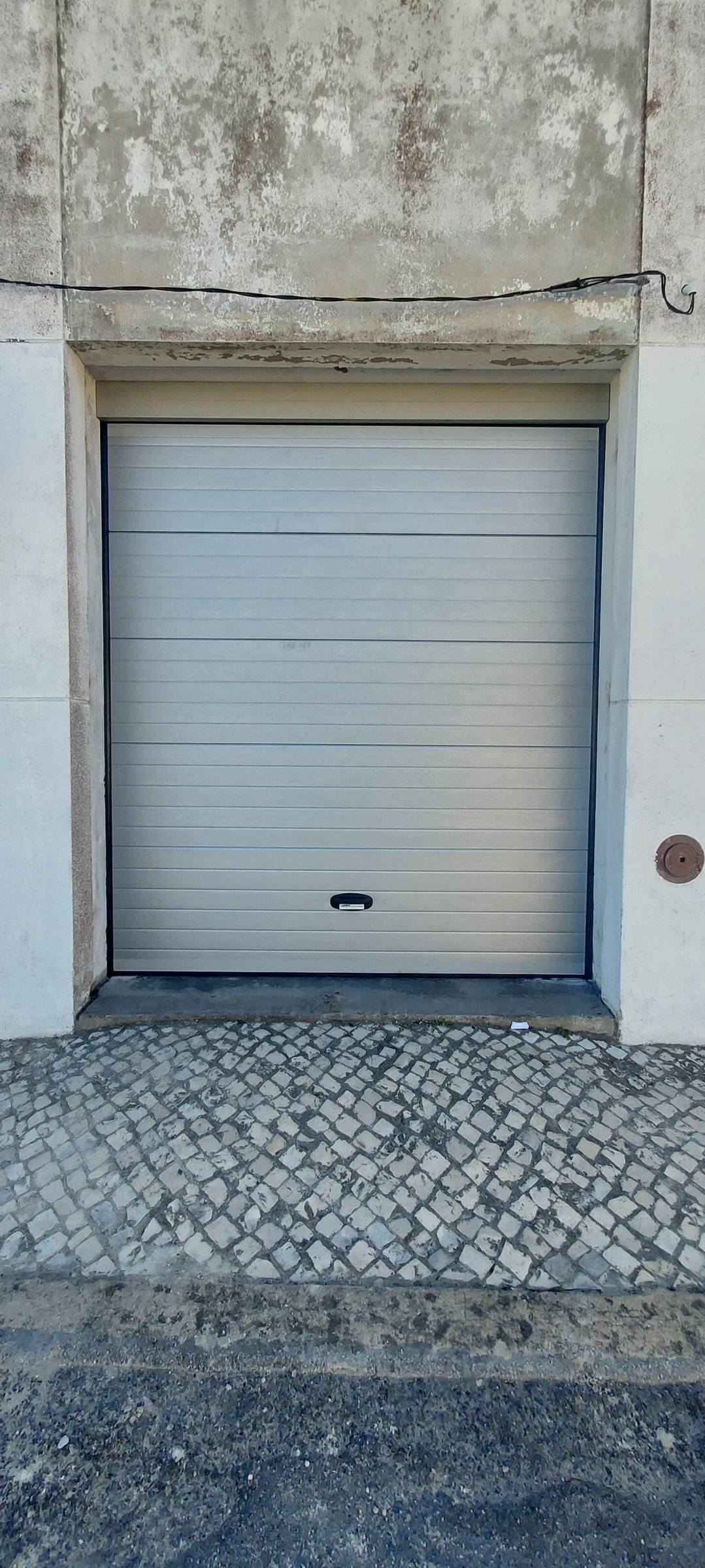 Vagotecto - Estruturas Metálicas, Lda - Vagos - Instalación o reemplazo de la puerta del garaje
