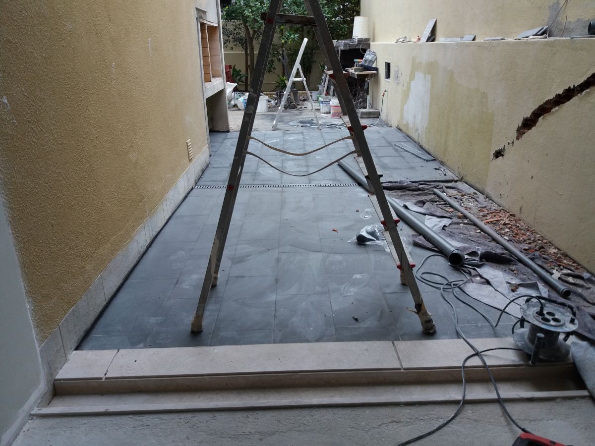 Jeremod Remodelação Lda - Sintra - Shower and Bathtub Installation