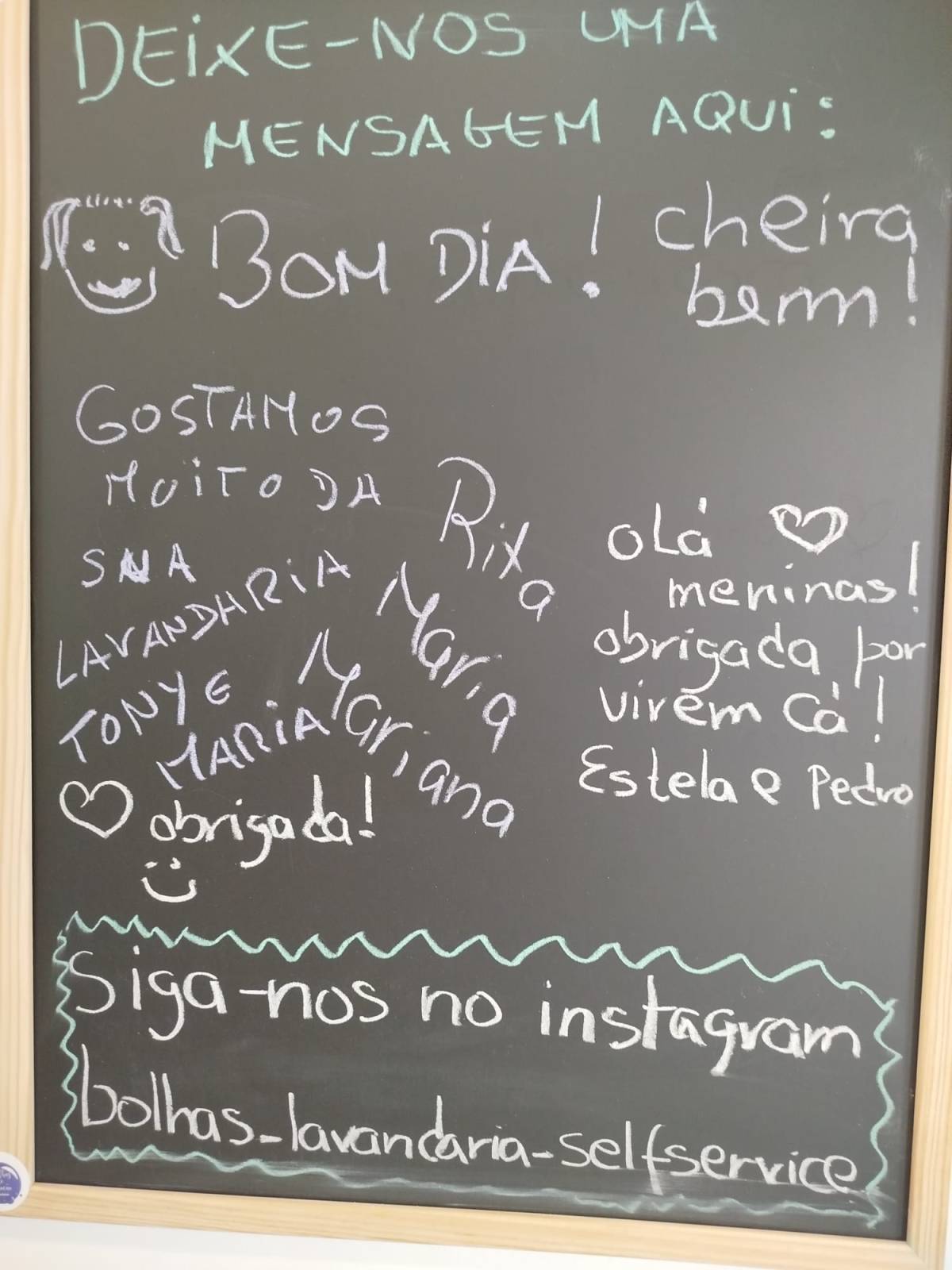 Estela Ribeiro - Bolhas de Emoção Lavandaria - Porto - Serviços de Engomadoria