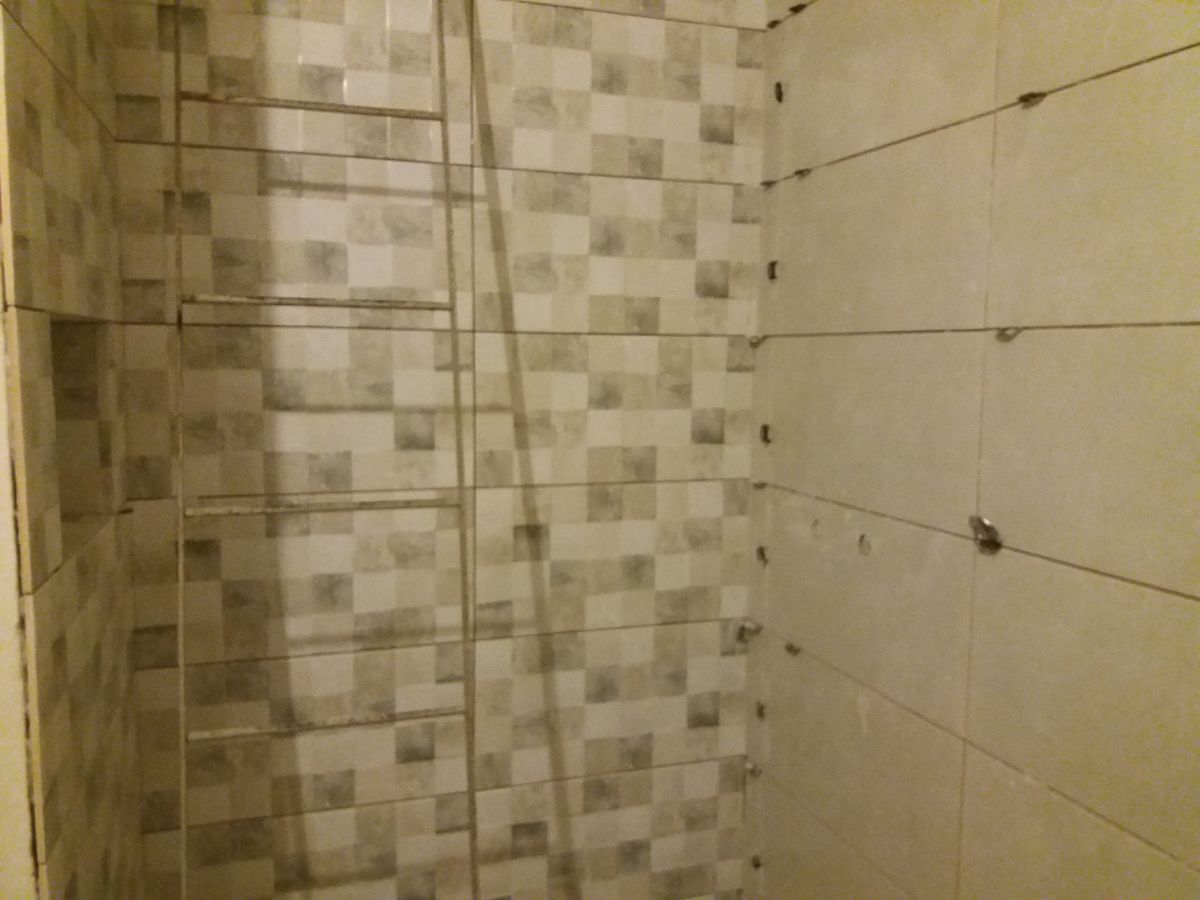 Jeremod Remodelação Lda - Sintra - Bathroom Tiling