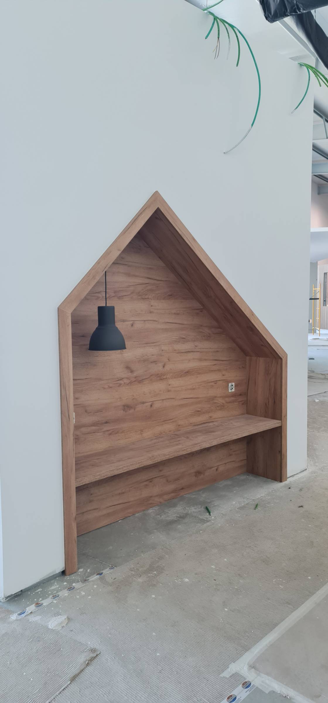 Mano's Build Innovation - Maia - Cabinet Refacing