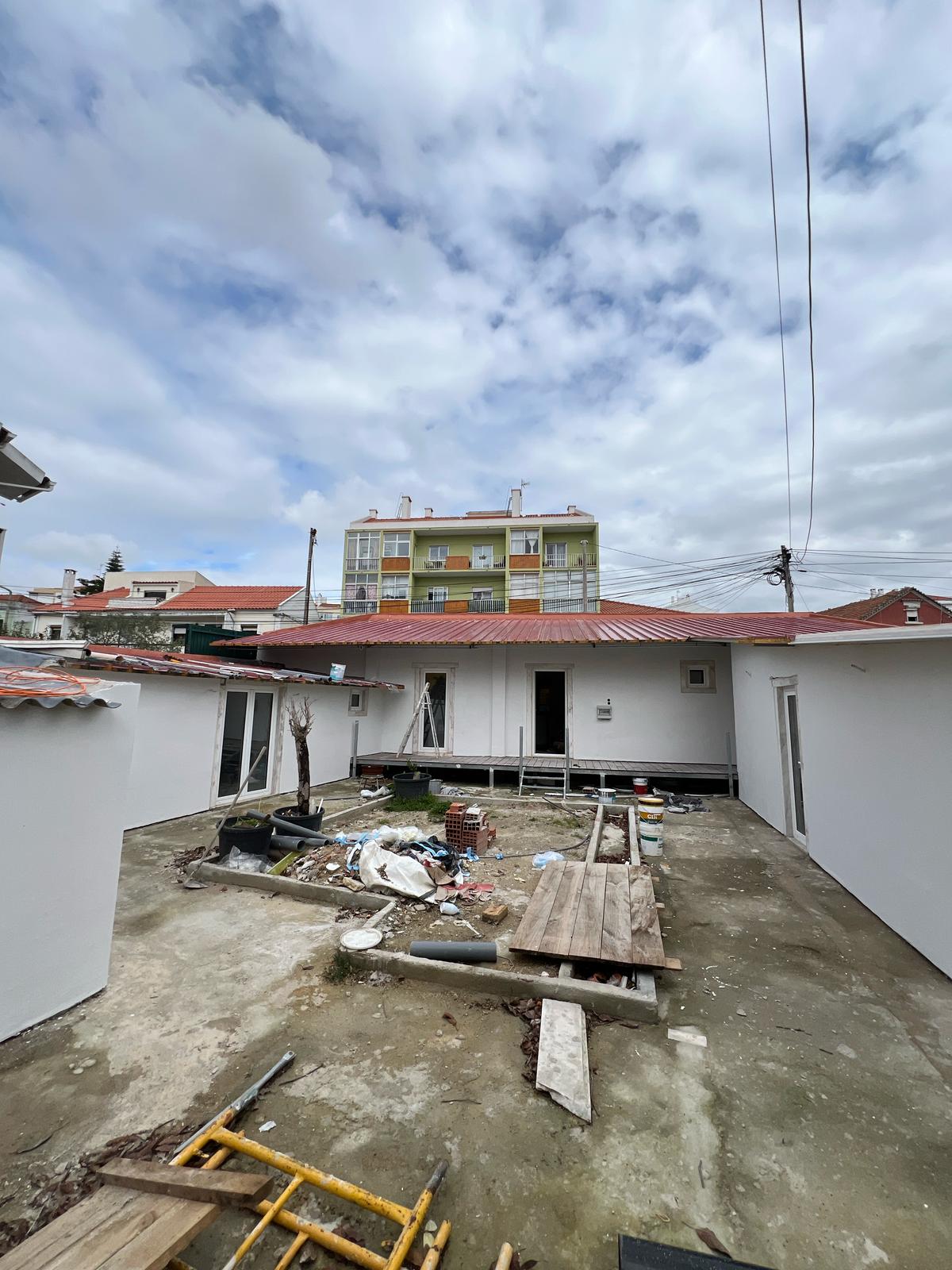 Caetano - Ponte de Sor - Instalação, Reparação ou Remoção de Revestimento de Parede