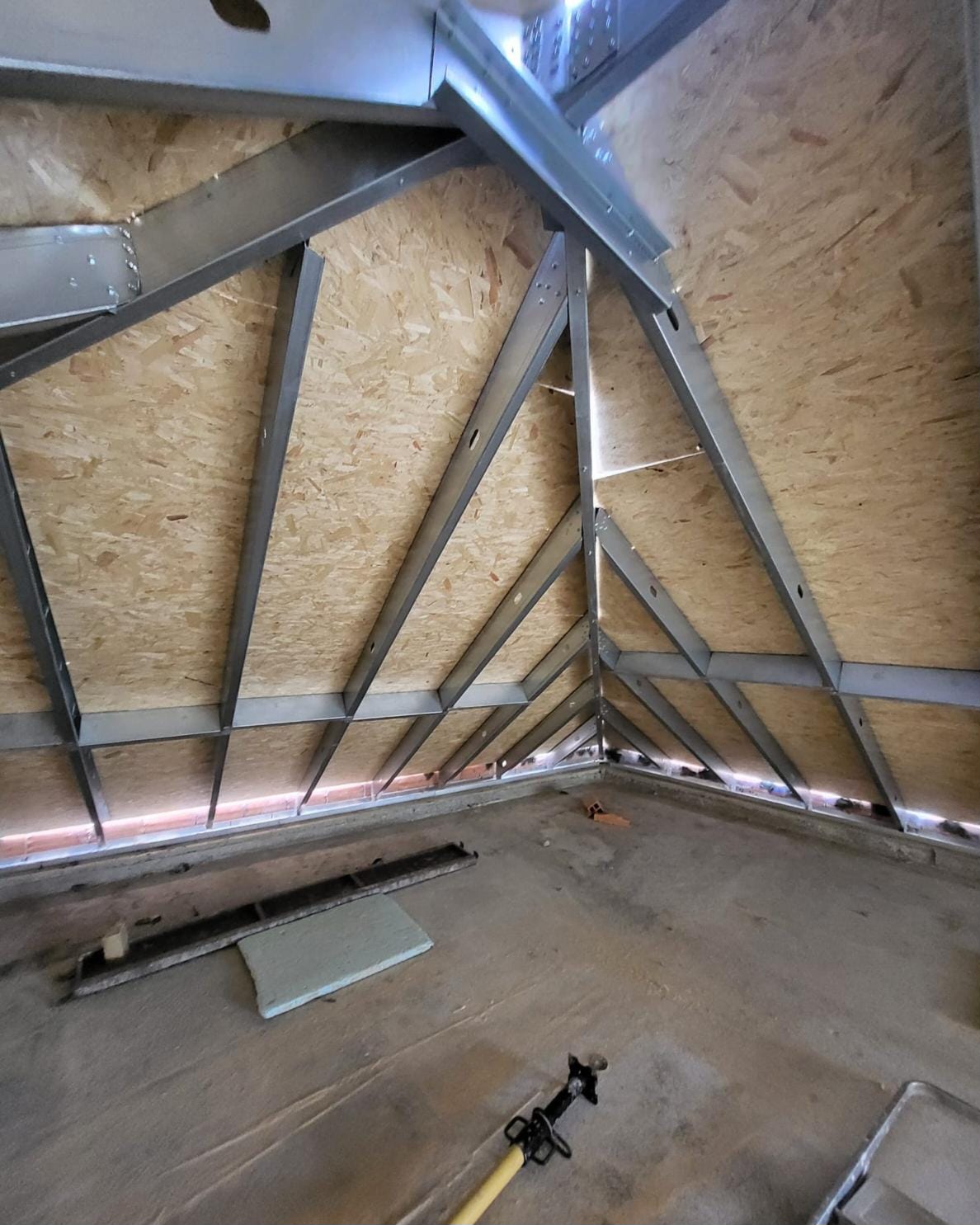 G.p.construções unip.lda - Faro - Dachreinigung