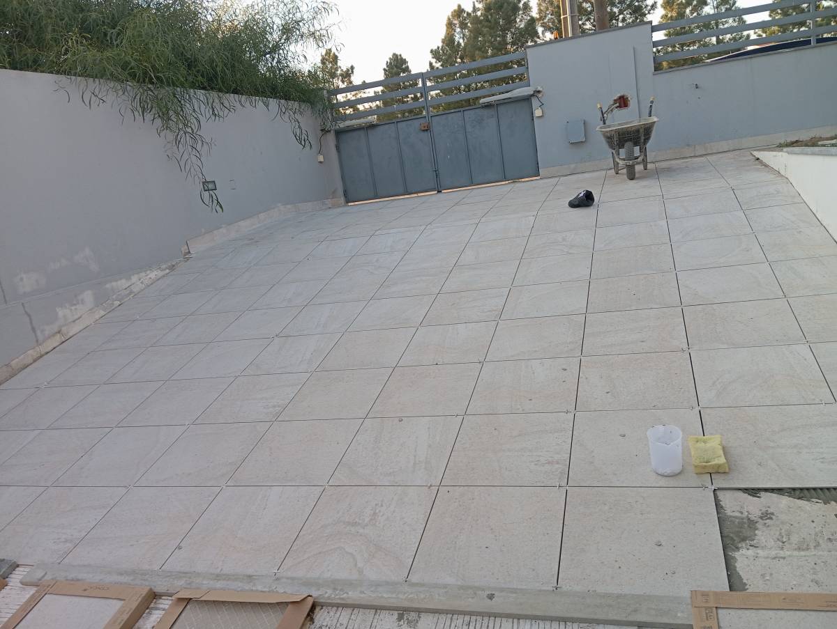 Oliveira remodelação - Palmela - Reparação de Corrimão