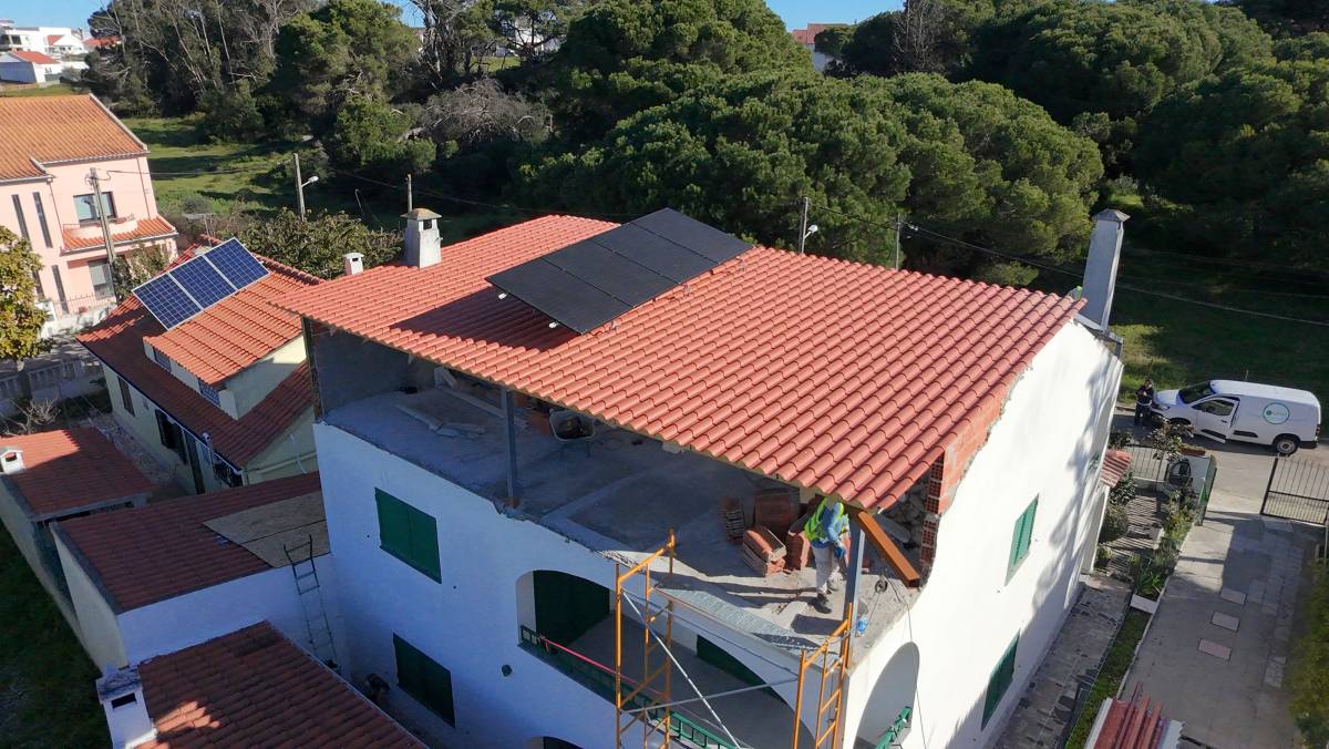 Leonardo Malta - Almada - Roofing