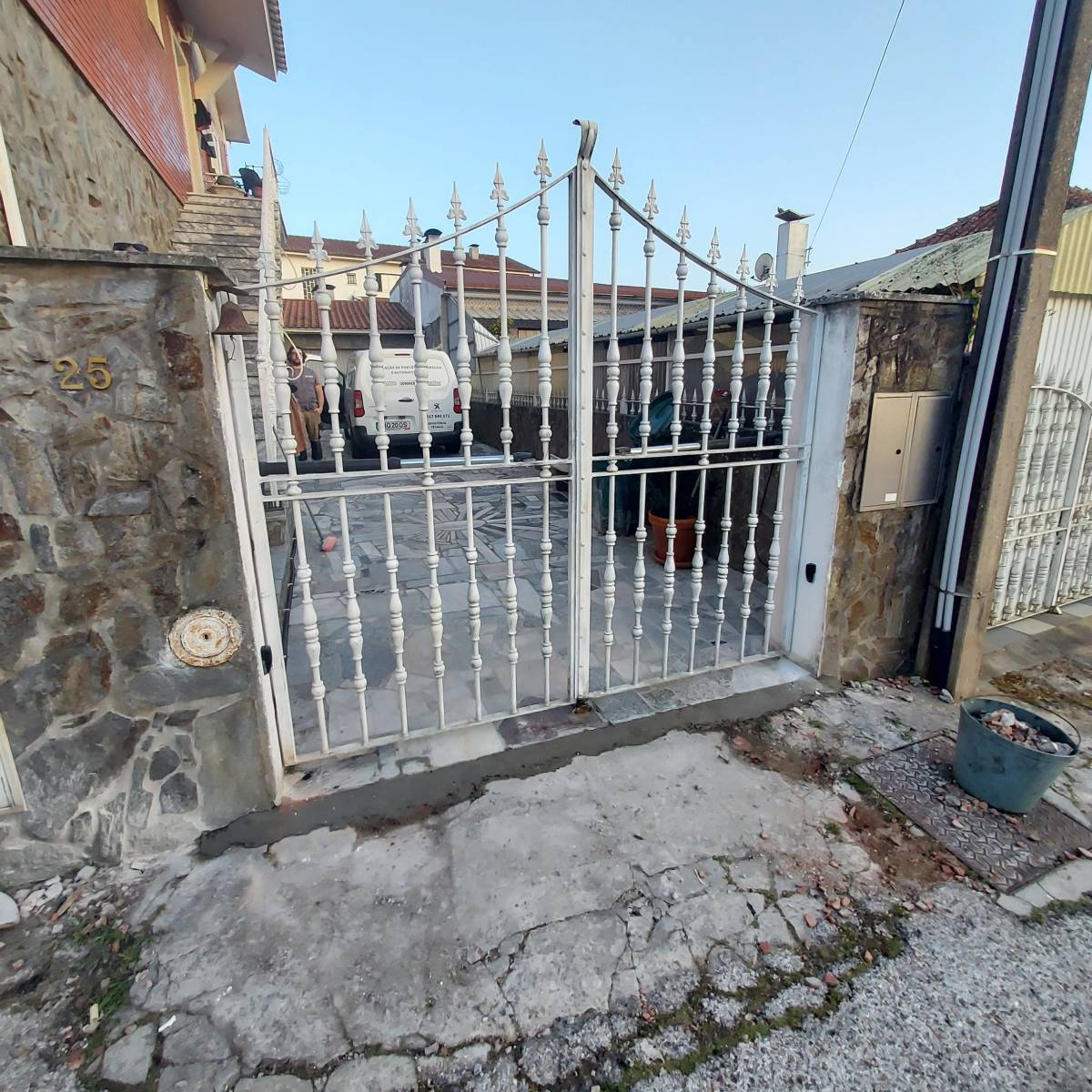 Vagotecto - Estruturas Metálicas, Lda - Vagos - Instalación o reemplazo de la puerta del garaje