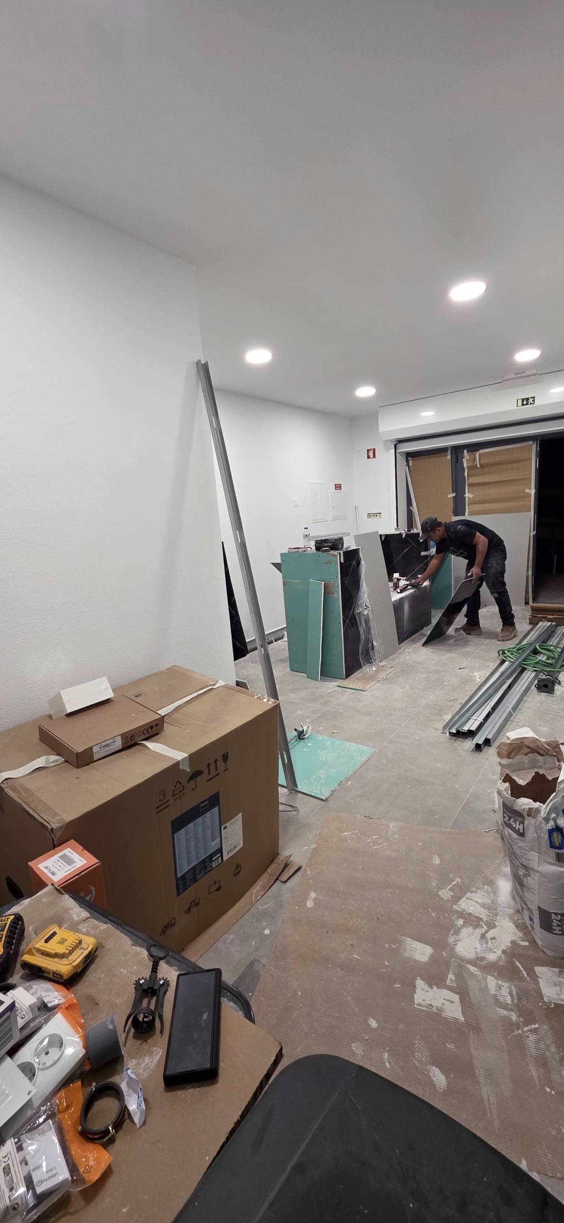 Engenharia LM&Guimarães, LDA - Almada - Installation d'escaliers