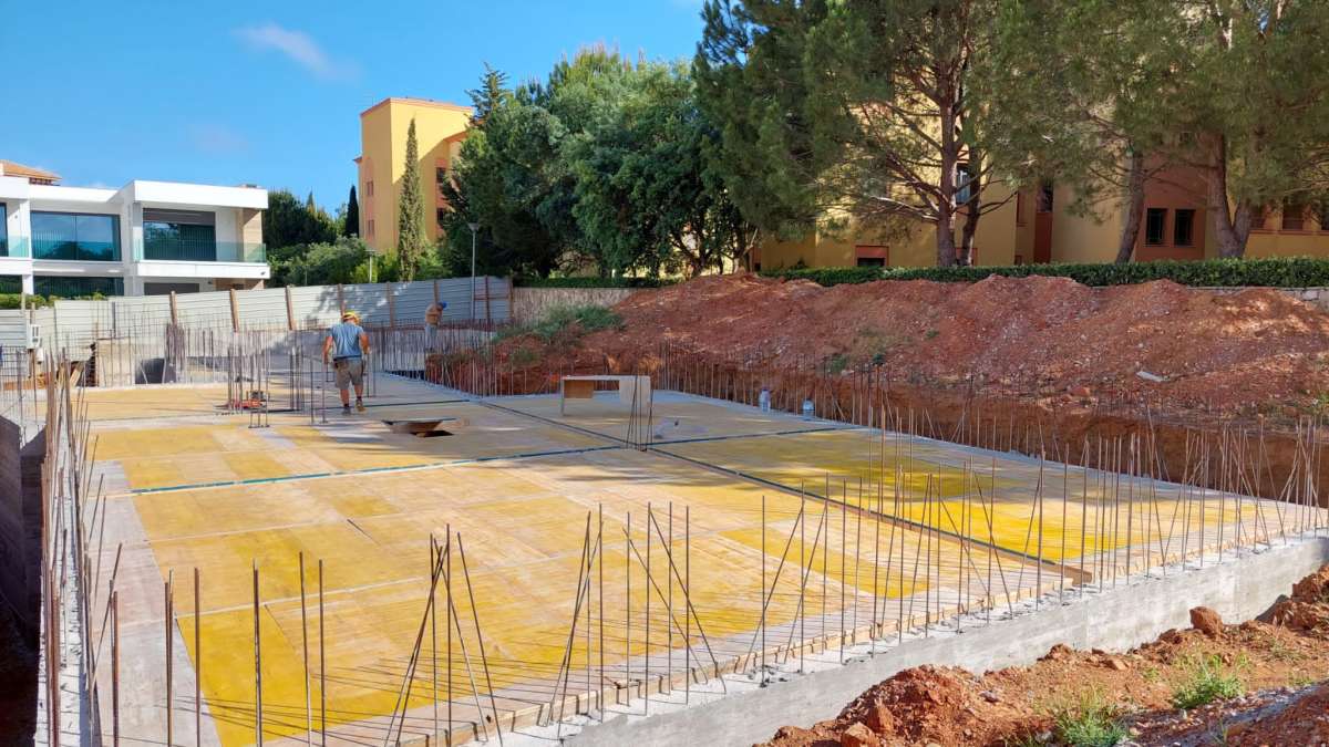 Construmax - Loulé - Colocação de Rodapés