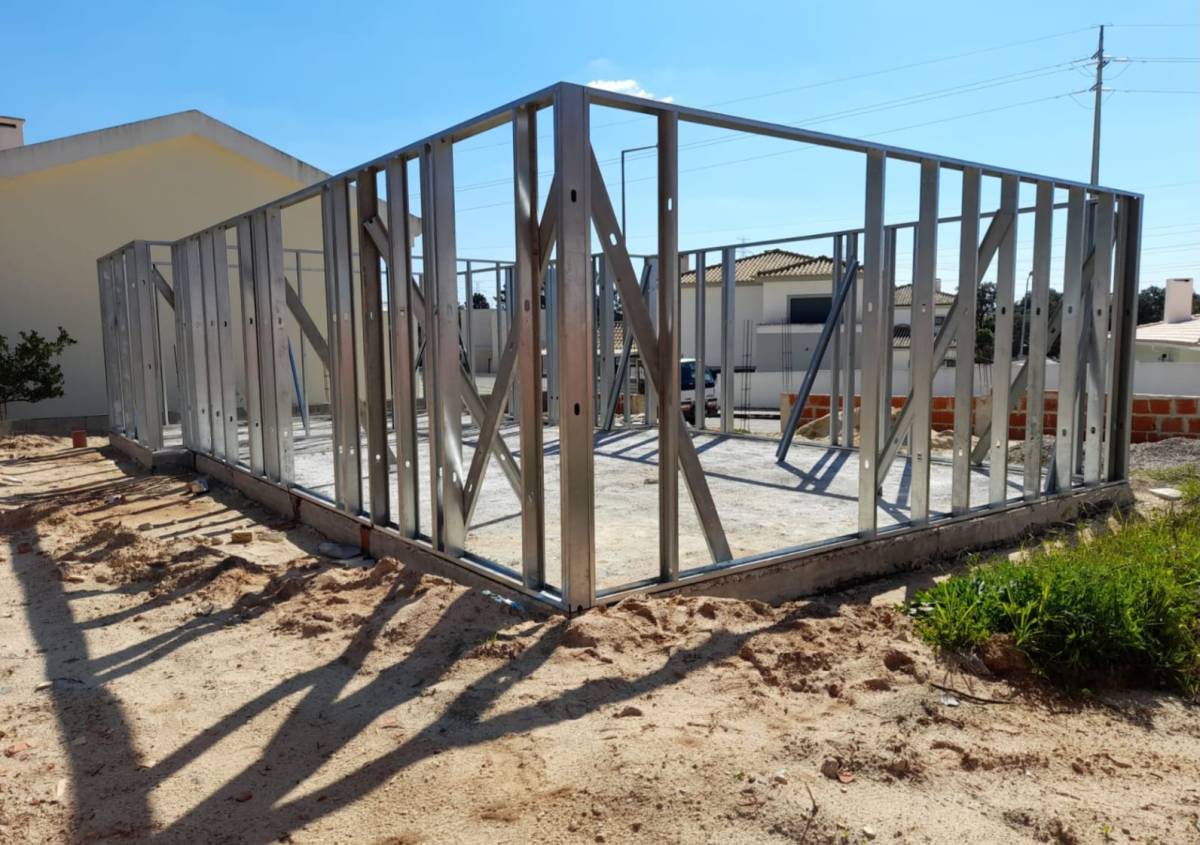 G.p.construções unip.lda - Faro - Baumstumpf oder -wurzel wegfräsen und entfernen