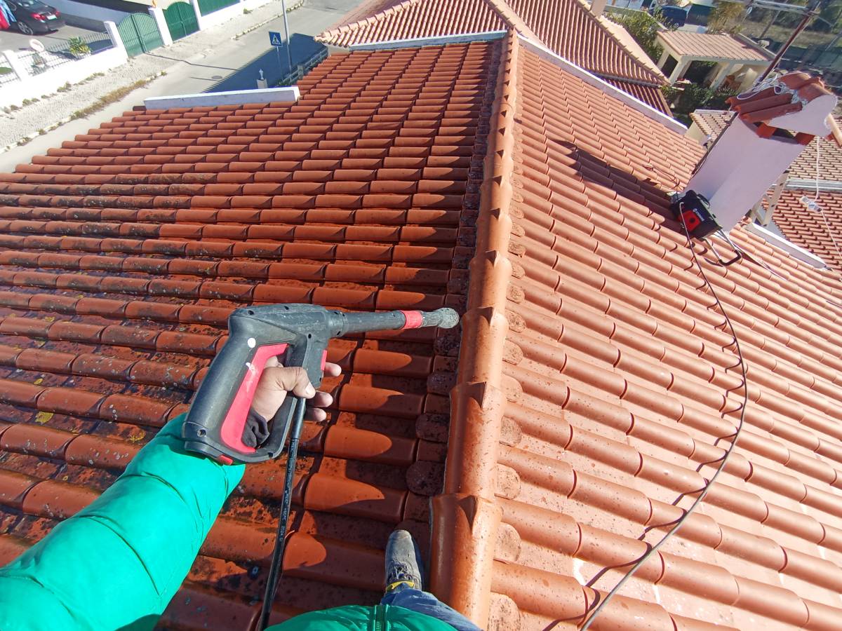 Oliveira remodelação - Palmela - Instalação ou Substituição de Portão de Garagem