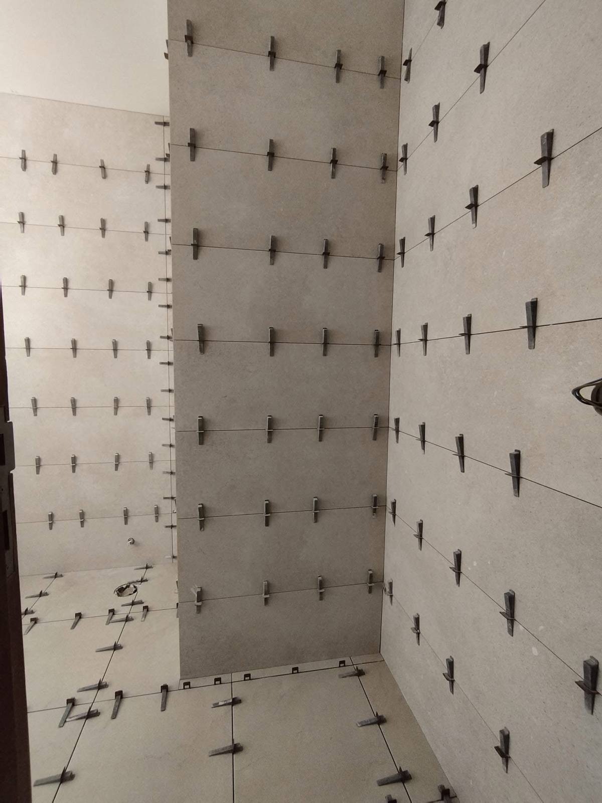 Tiago - Mafra - Adición de pared interior