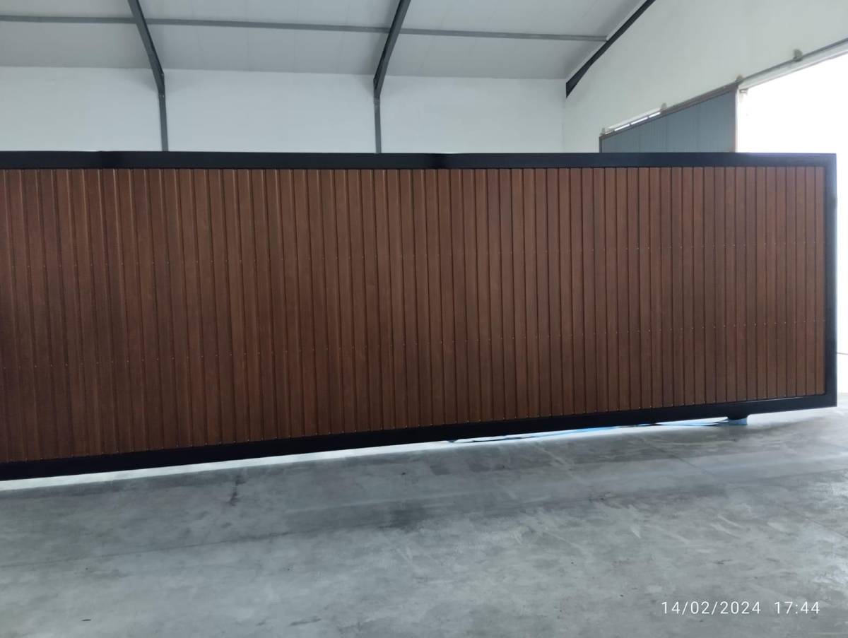 Skilser-Metal Solutions (Serralheria) - Montijo - Garage Door Repair