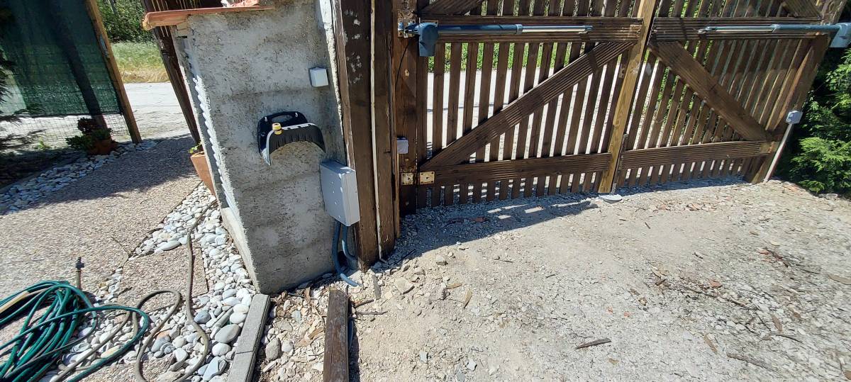 Vagotecto - Estruturas Metálicas, Lda - Vagos - Steel Materials and Gates