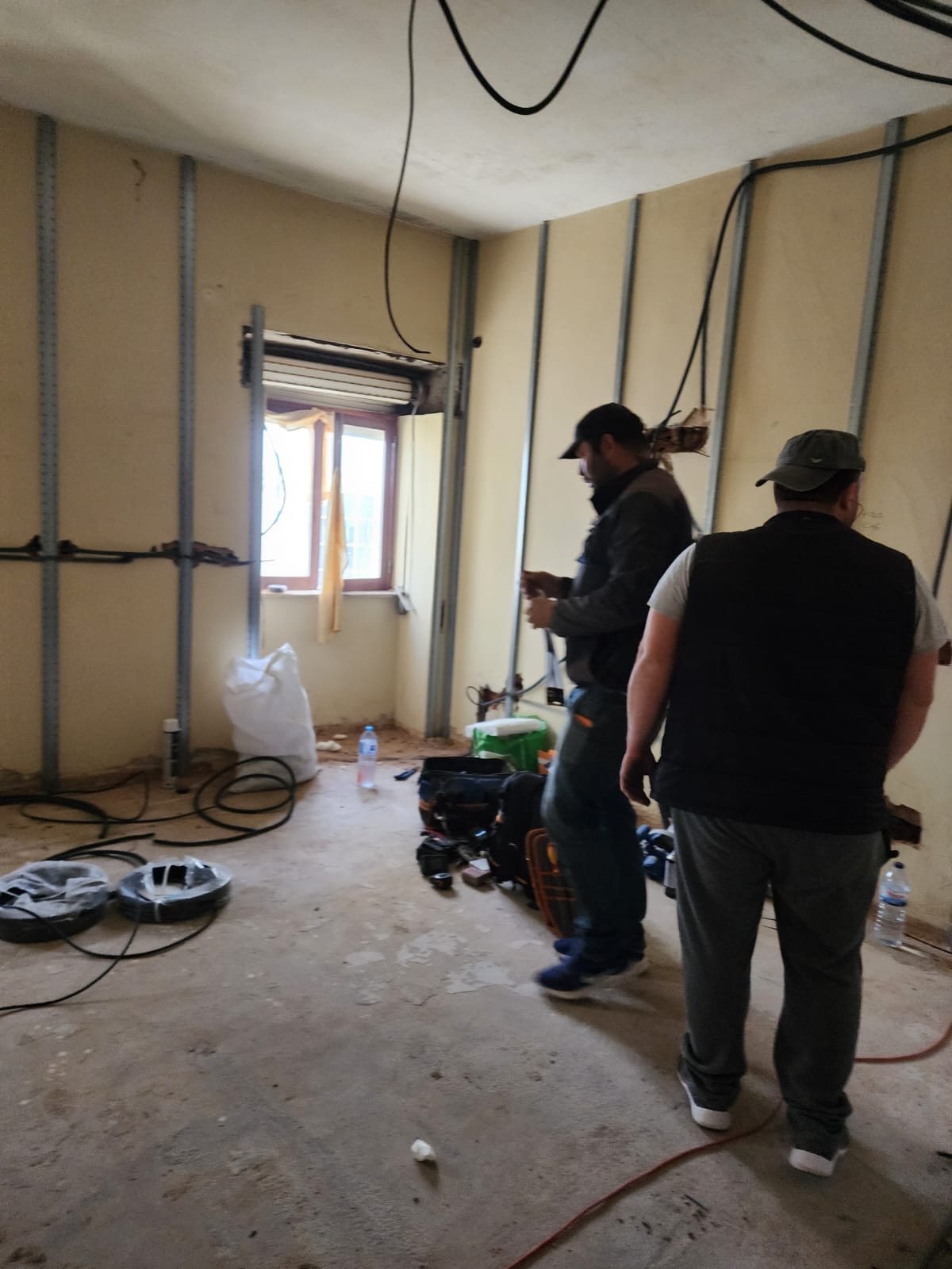 RT remodelacoes - Albufeira - Siding Installation, Repair, or Removal