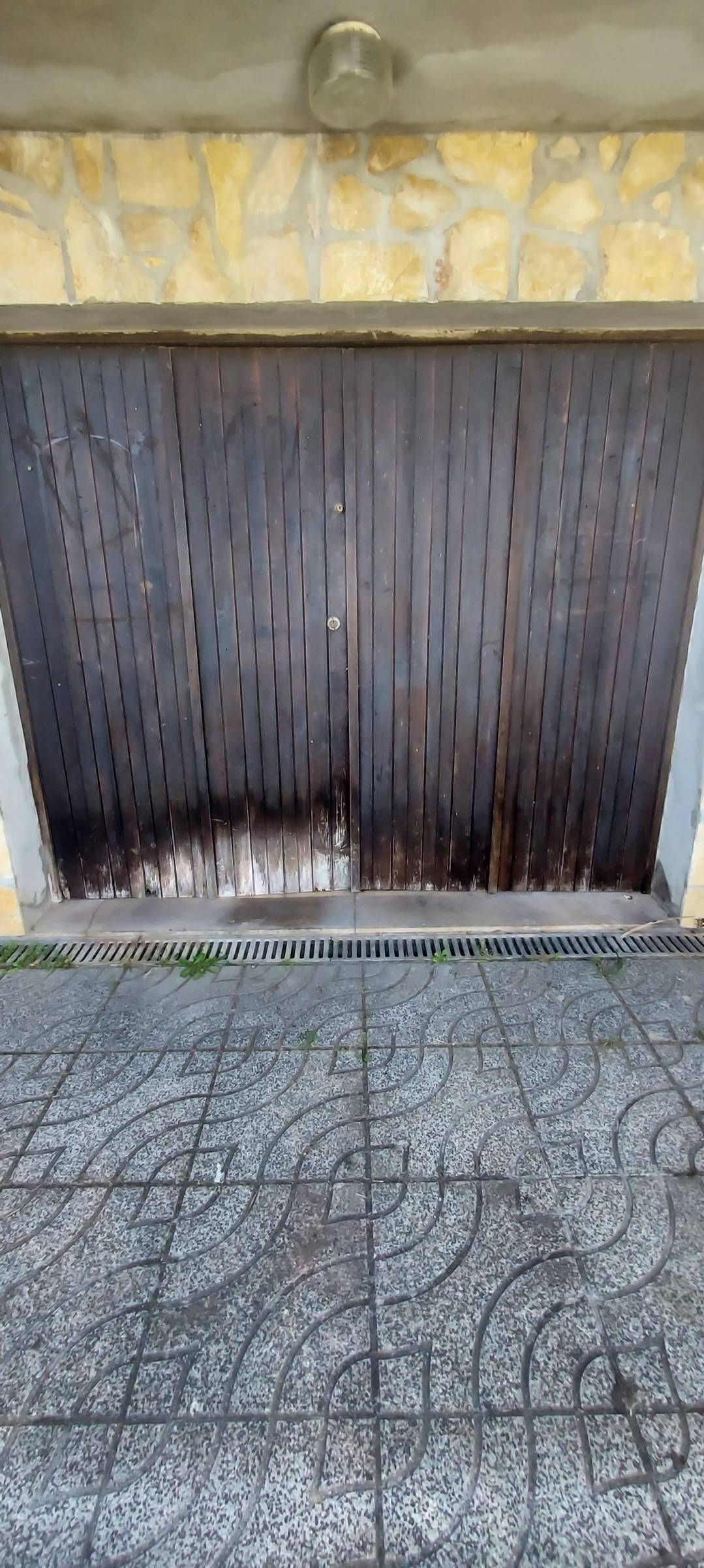 Vagotecto - Estruturas Metálicas, Lda - Vagos - Garage Door Installation or Replacement