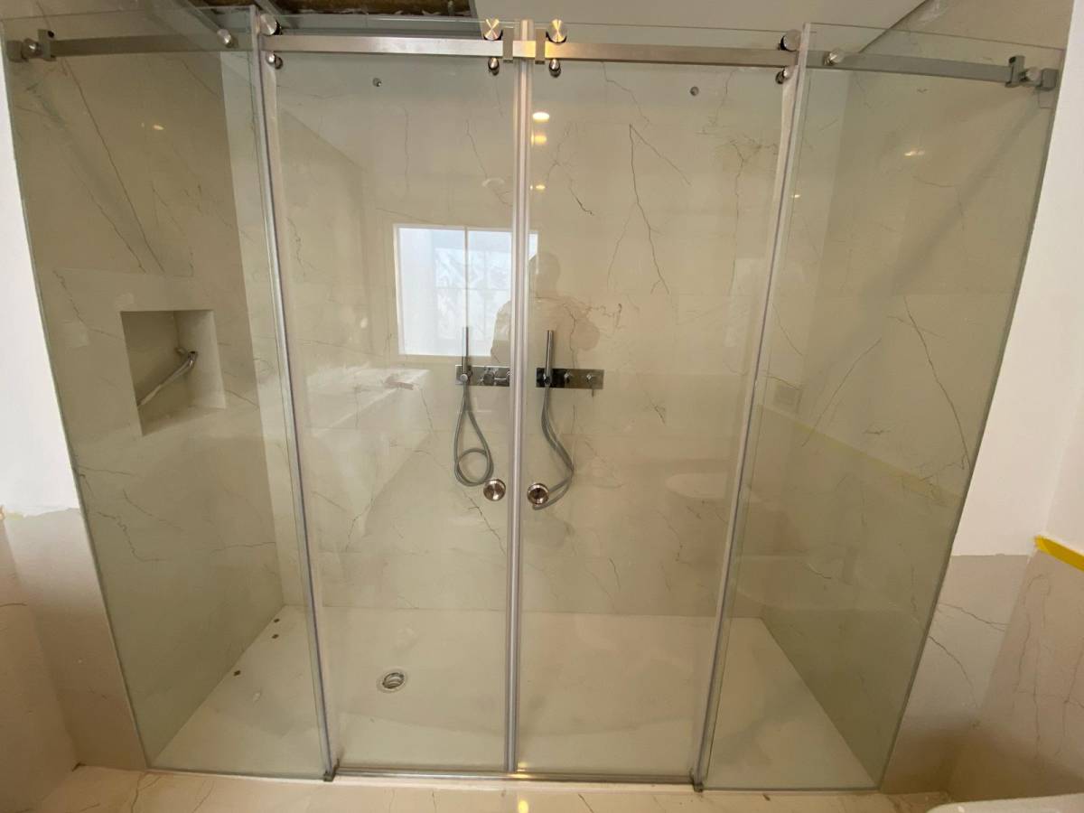 HBCI Vidros - Odivelas - Bathroom Remodel
