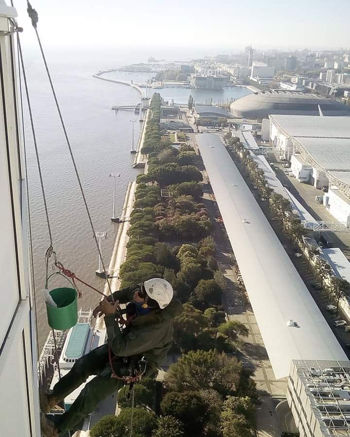 ROPEHIGH VERTICAL SERVICES - Vila Franca de Xira - Limpeza de Propriedade