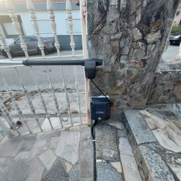 Vagotecto - Estruturas Metálicas, Lda - Vagos - Reparación de puertas de garaje